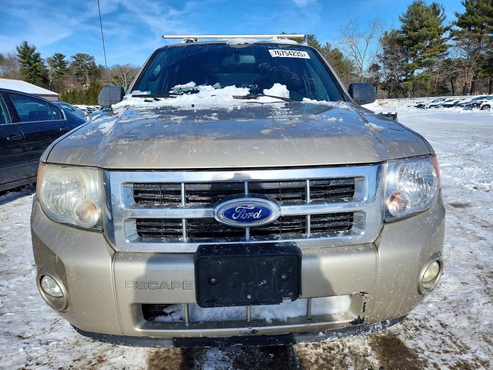 2012 Ford Escape VIN 1FMCU9DG4CKB84098 COPART salvage auction — MINOR DENT/SCRATCHES, Ma - Certificate Of Title, sold $800 on 2026-07-09 (photo 5)
