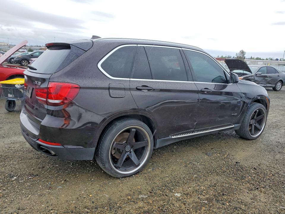 2014 BMW X5 VIN 5UXKR6C54E0C03992 COPART salvage auction — MINOR DENT/SCRATCHES, Ca - Dis/Dlr/Exp Only Clean Title, sold $3,350 on 2026-07-28 (photo 3)