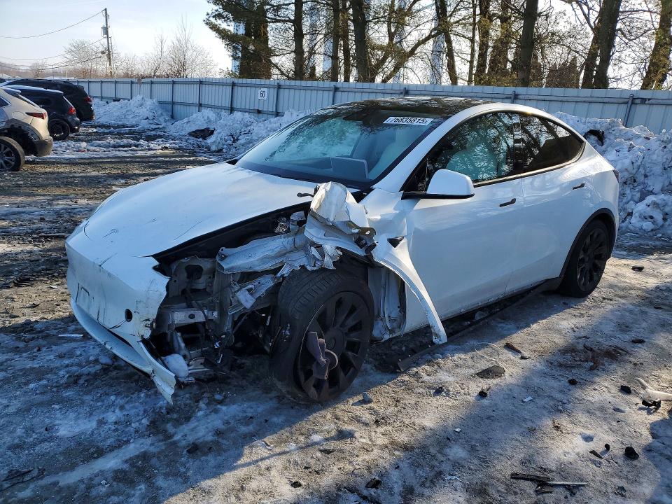 2020 Tesla Model y VIN 5YJYGDEE3LF037141 COPART salvage auction — FRONT END, Nj - Cert Of Title-Salvage, sold $7,600 on 2026-07-06 (photo 1)