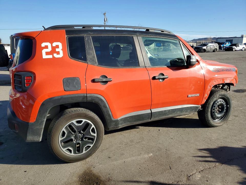 2017 Jeep Renegade VIN ZACCJBCB4HPE76647 COPART salvage auction — FRONT END, Tx - Certificate Of Title, sold $875 on 2026-07-24 (photo 3)