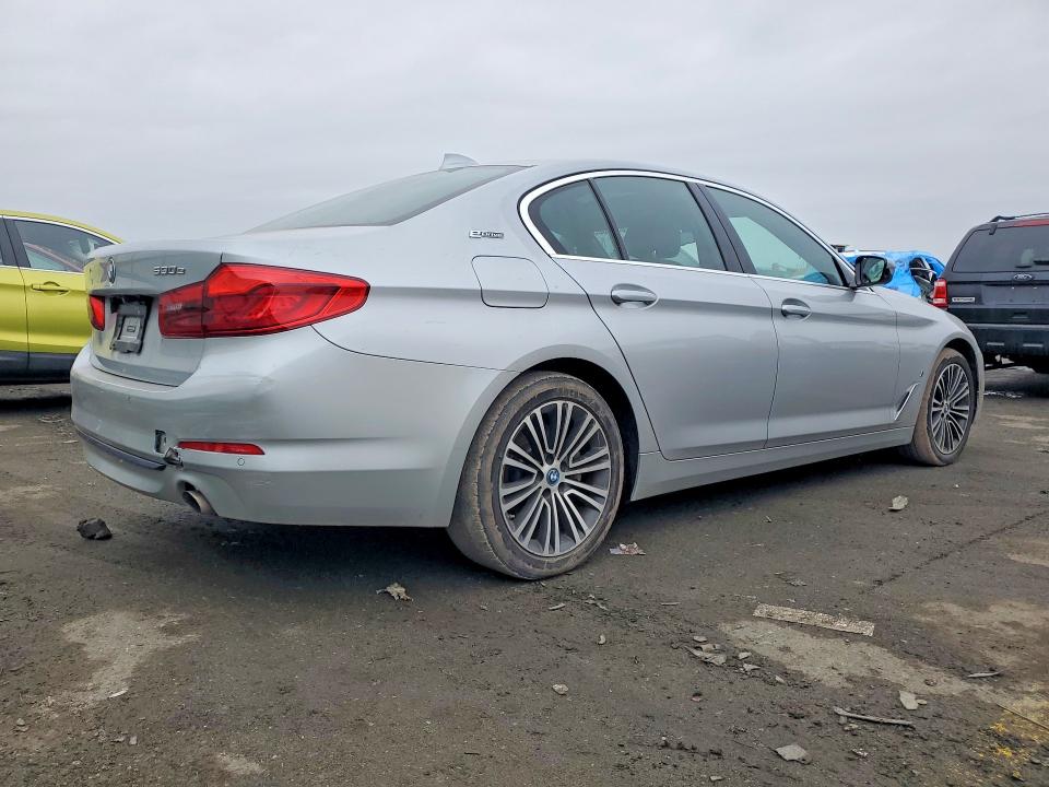 2019 BMW 5 series VIN WBAJB1C5XKB376270 COPART salvage auction — MECHANICAL, Va - Certificate Of Title, sold $8,300 on 2026-07-21 (photo 3)