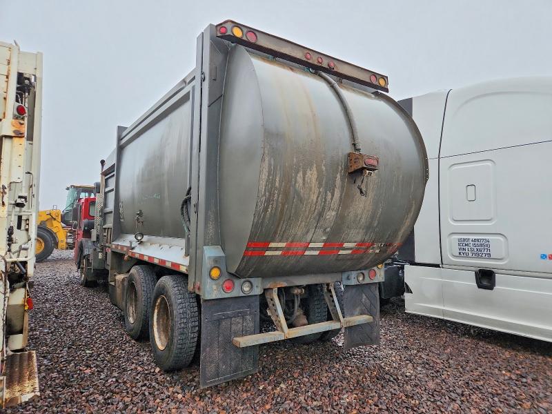 2006 Crane carrier All other VIN 1CYCCR58X6T047422 COPART salvage auction — MINOR DENT/SCRATCHES, IN - CERTIFICATE OF TITLE, sold $14,900 on 2026-07-21 (photo 3)