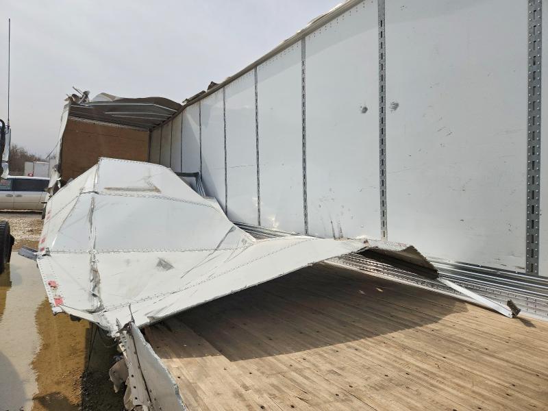 2024 Great dane trailer Trailer VIN 1GR1P0622RT620696 COPART salvage auction — SIDE, TX - NONREPAIRABLE TITLE, sold $1,300 on 2026-07-29 (photo 5)