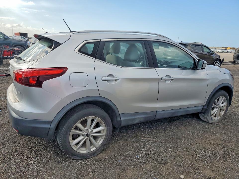 2019 Nissan Rogue VIN JN1BJ1CPXKW235514 COPART salvage auction — WATER/FLOOD, Fl - Cert Of Title-Slvg Rebld Flood, sold $3,900 on 2026-07-27 (photo 3)