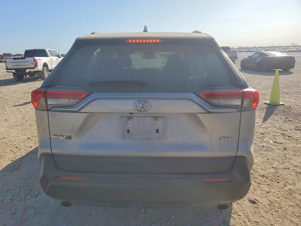 2020 Toyota Rav4 VIN JTMC1RFV2LD055175 COPART salvage auction — FRONT END, Tx - Salvage Vehicle Title, sold $7,900 on 2026-07-09 (photo 6)