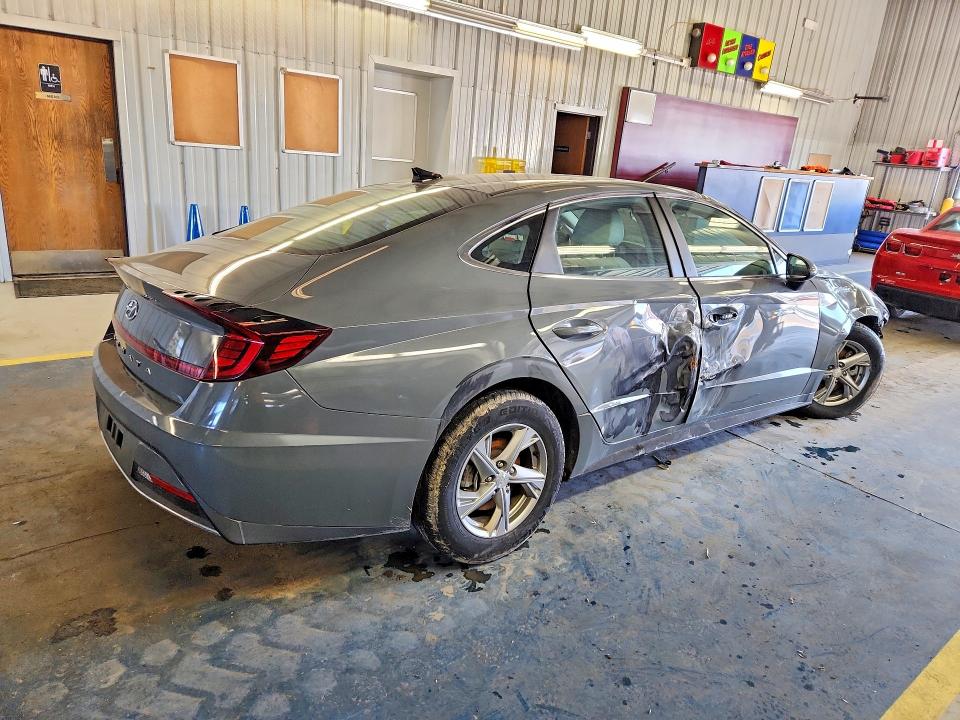 2022 Hyundai Sonata VIN 5NPEG4JA9NH141093 COPART salvage auction — ALL OVER, Il - Certificate Of Title, sold $1,950 on 2026-07-06 (photo 3)
