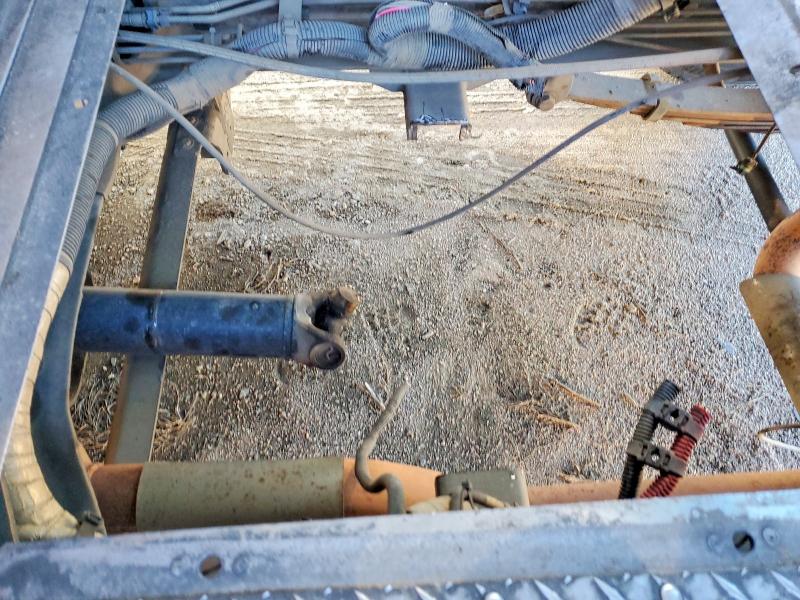 2016 Freigliner Mt45 chass VIN 4UZAC2DV7GCHP5965 COPART salvage auction — NORMAL WEAR, SC - CERTIFICATE OF TITLE, sold $1,600 on 2026-07-27 (photo 9)