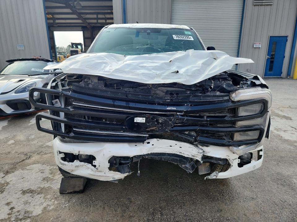 2025 Ford F-250 super duty VIN 1FT8W2BM1SEC05359 COPART salvage auction — Front End, FL - CERT OF TITLE SLVG REBUILDABLE, sold $28,500 on 2026-04-06 (photo 5)
