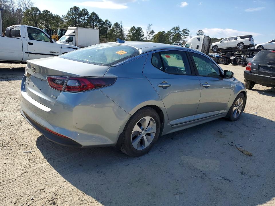 2015 Kia Optima VIN KNAGM4AD1F5089548 COPART salvage auction — MINOR DENT/SCRATCHES, Va - Certificate Of Title, sold $2,750 on 2026-07-09 (photo 3)