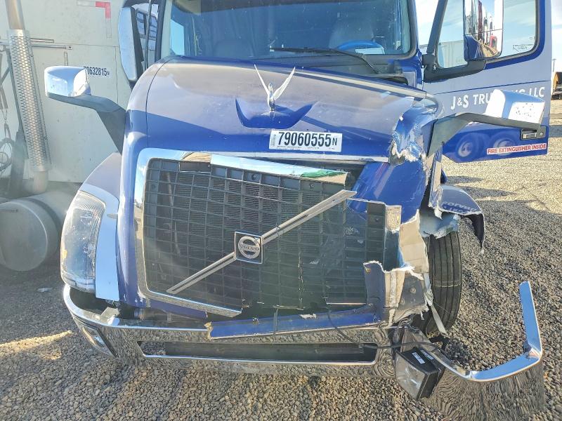 2018 Volv Vn VIN 4V4NC9EH1JN888914 COPART salvage auction — FRONT END, TX - SALVAGE VEHICLE TITLE, sold $2,700 on 2026-07-23 (photo 7)