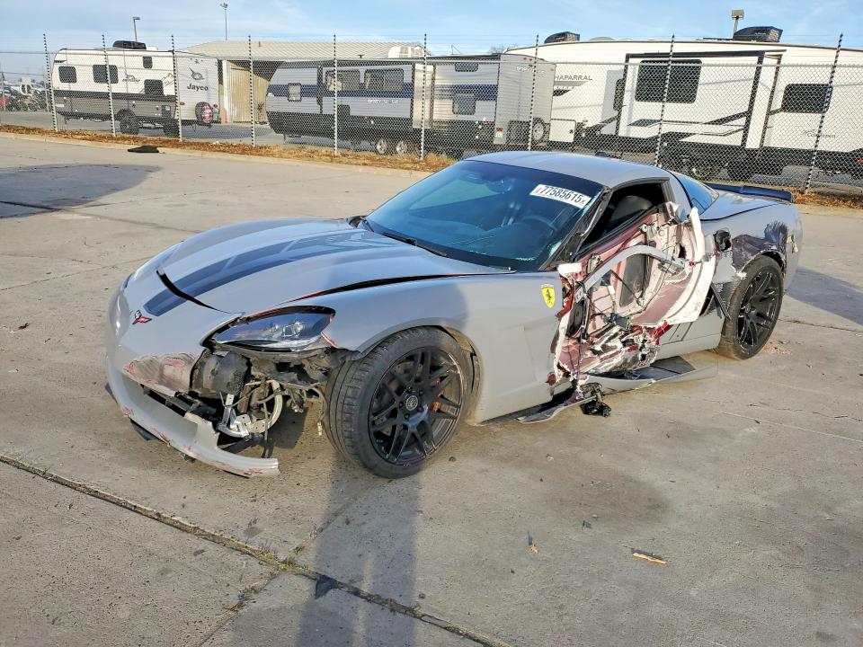2005 Chev Corvette VIN 1G1YY24U755136682 — COPART salvage auction photo