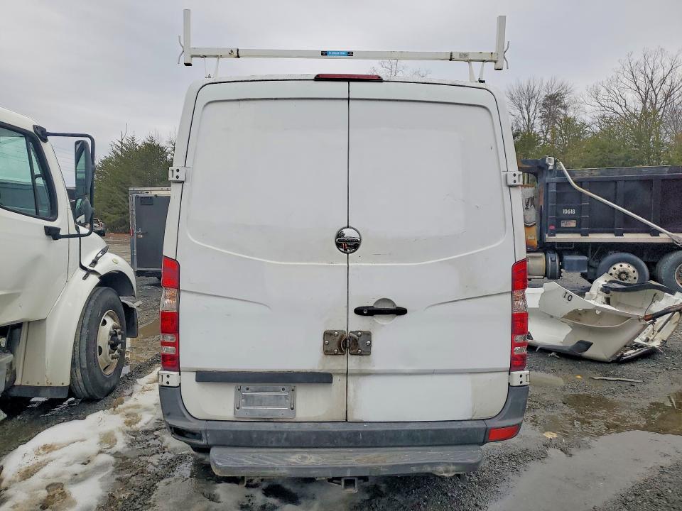 2017 Freightliner Sprinter VIN WDYPE7CD1HP514759 COPART salvage auction — MECHANICAL, MD - CERTIFICATE OF TITLE, sold $4,950 on 2026-07-10 (photo 6)