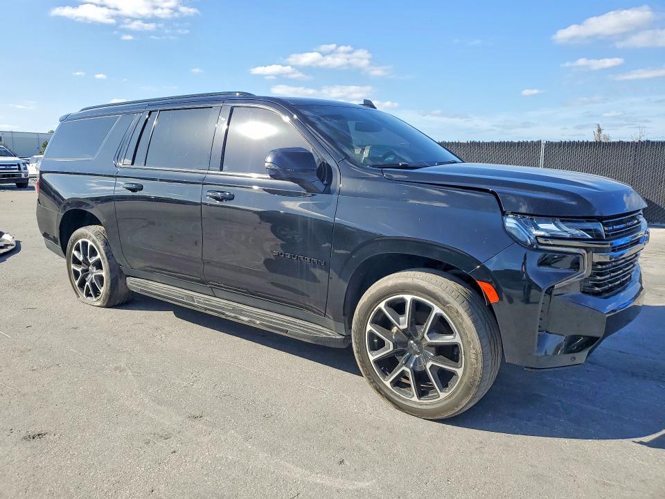 2022 Chevrolet Suburban VIN 1GNSCEKD3NR361035 COPART salvage auction — UNDERCARRIAGE, Fl - Certificate Of Title, sold $22,400 on 2026-07-09 (photo 4)