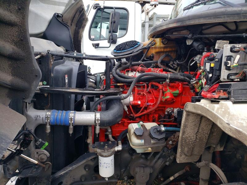 2014 Freightliner All other VIN 1FVAC4DX9EHFU6757 COPART salvage auction — MINOR DENT/SCRATCHES, CT, sold $475 on 2026-07-09 (photo 7)