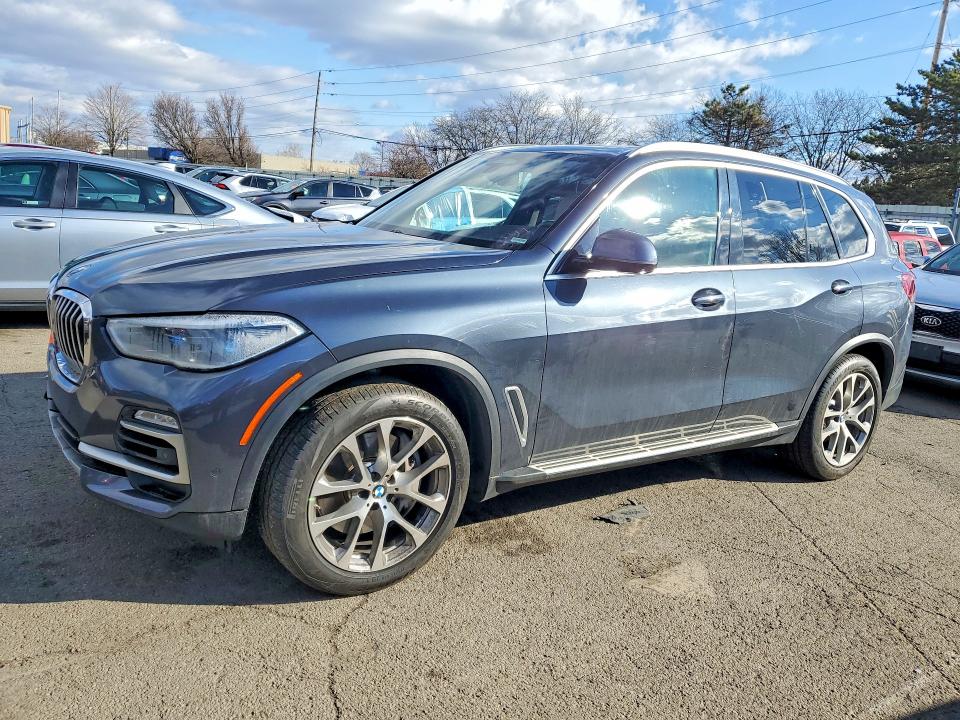 2019 BMW X5 VIN 5UXJU2C59KLN65553 COPART salvage auction — MINOR DENT/SCRATCHES, Oh - Certificate Of Title, sold $14,800 on 2026-07-17 (photo 1)
