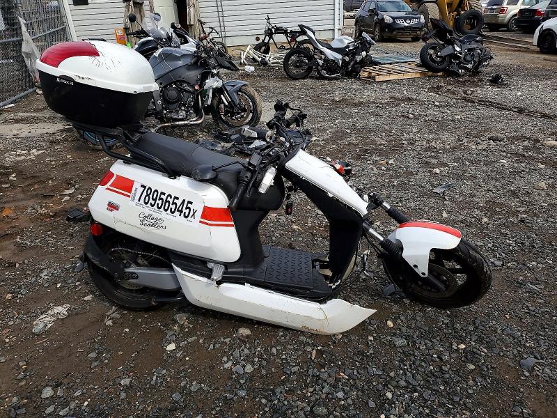 2022 Vespa Generic sc VIN HA6N1T4F5N3000061 COPART salvage auction — ALL OVER, NT, sold $100 on 2026-08-04 (photo 1)