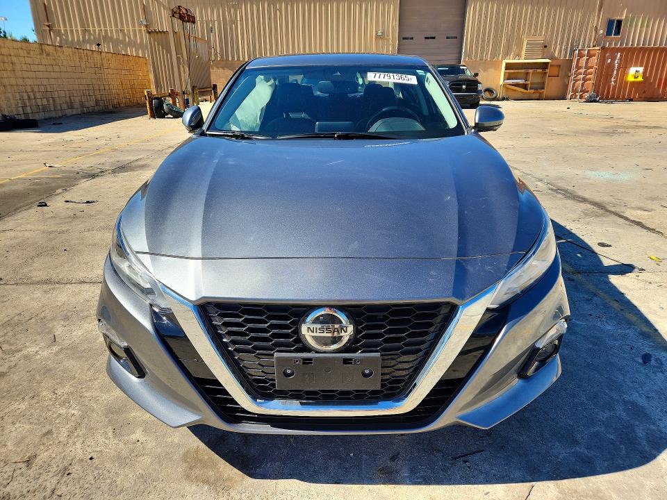 2019 Nissan Altima VIN 1N4BL4FWXKC206226 COPART salvage auction — SIDE, Sc - Cert Of Title-Salvage, sold $4,300 on 2026-07-03 (photo 5)
