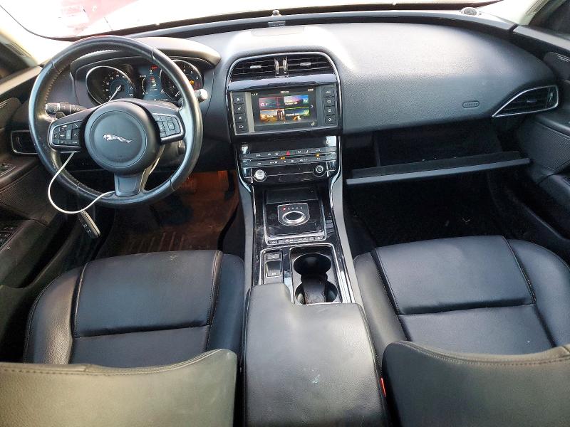 2018 Jaguar Xe VIN SAJAJ4FX2JCP37814 COPART salvage auction — WATER/FLOOD, Tx - Certificate Of Title, sold $3,550 on 2026-07-09 (photo 8)