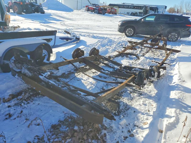 2000 Other All other VIN 1S422J119Y3008394 COPART salvage auction — BURN, QC - IRRECUPERABLE, sold $150 on 2026-08-11 (photo 4)