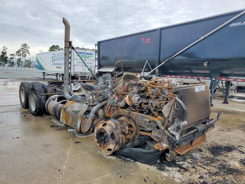 2013 Freightliner All other VIN 1FUJGEBG0DLFB8127 — COPART salvage auction photo
