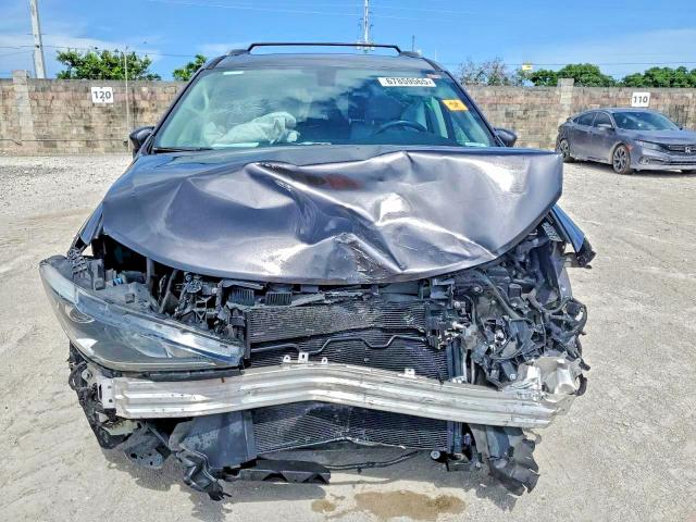 2017 Chrysler Pacifica VIN 2C4RC1EG7HR821754 COPART salvage auction — FRONT END, Fl - Cert Of Title Slvg Rebuildable, sold $3,900 on 2026-07-16 (photo 5)