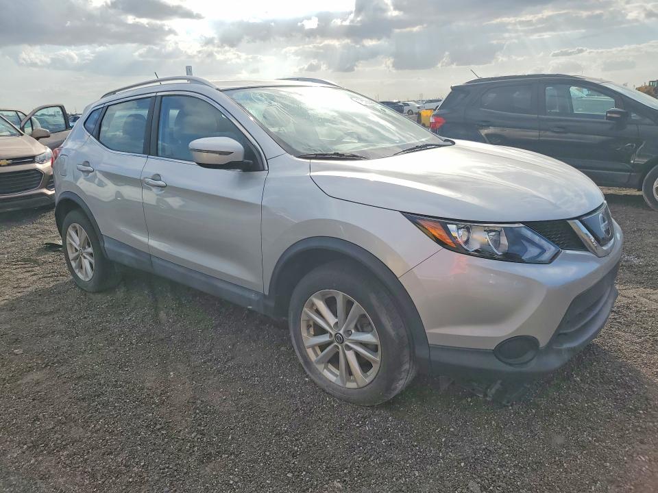 2019 Nissan Rogue VIN JN1BJ1CPXKW235514 COPART salvage auction — WATER/FLOOD, Fl - Cert Of Title-Slvg Rebld Flood, sold $3,900 on 2026-07-27 (photo 4)