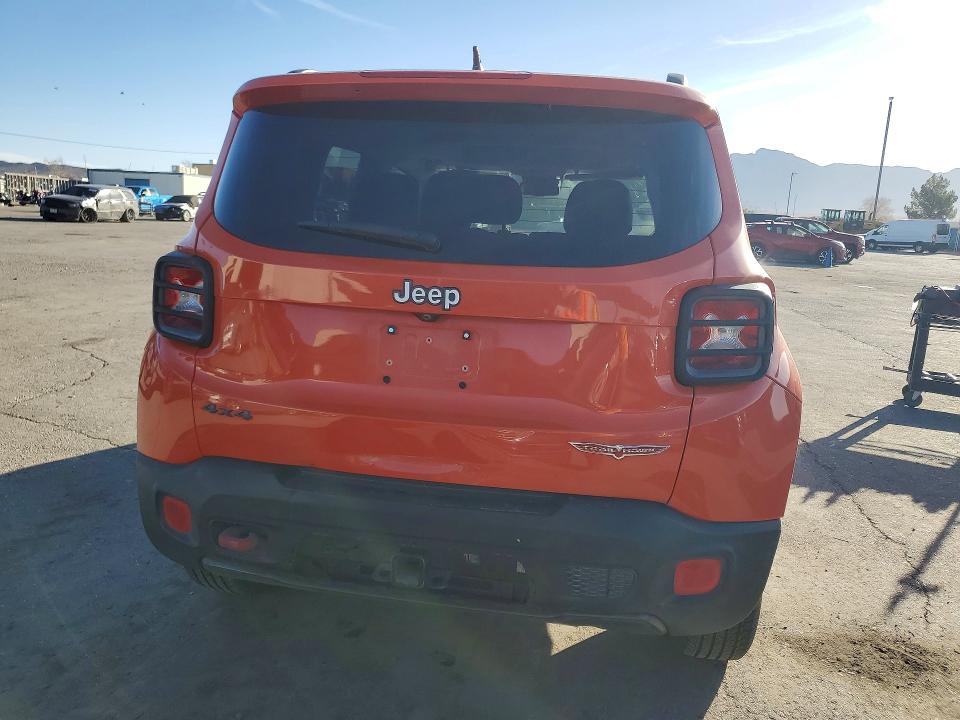 2017 Jeep Renegade VIN ZACCJBCB4HPE76647 COPART salvage auction — FRONT END, Tx - Certificate Of Title, sold $875 on 2026-07-24 (photo 6)