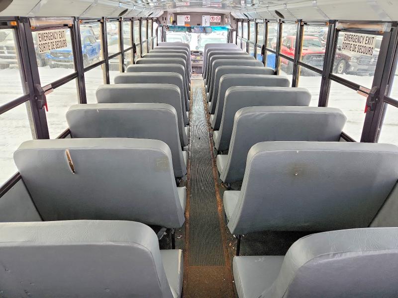 2012 Thomas Saf-t-line VIN 4UZABRDU9CCBP5526 COPART salvage auction — NORMAL WEAR, ON - PERMIT NO BRAND - FIT, sold $2,000 on 2026-08-27 (photo 6)