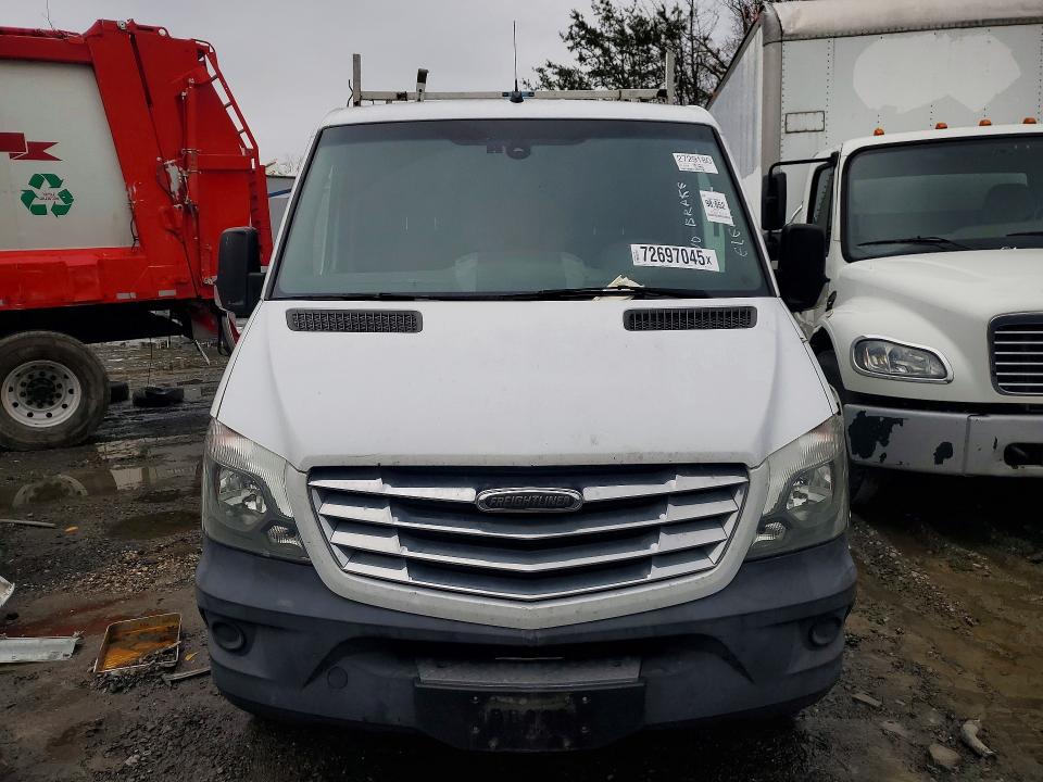2017 Freightliner Sprinter VIN WDYPE7CD1HP514759 COPART salvage auction — MECHANICAL, MD - CERTIFICATE OF TITLE, sold $4,950 on 2026-08-25 (photo 5)