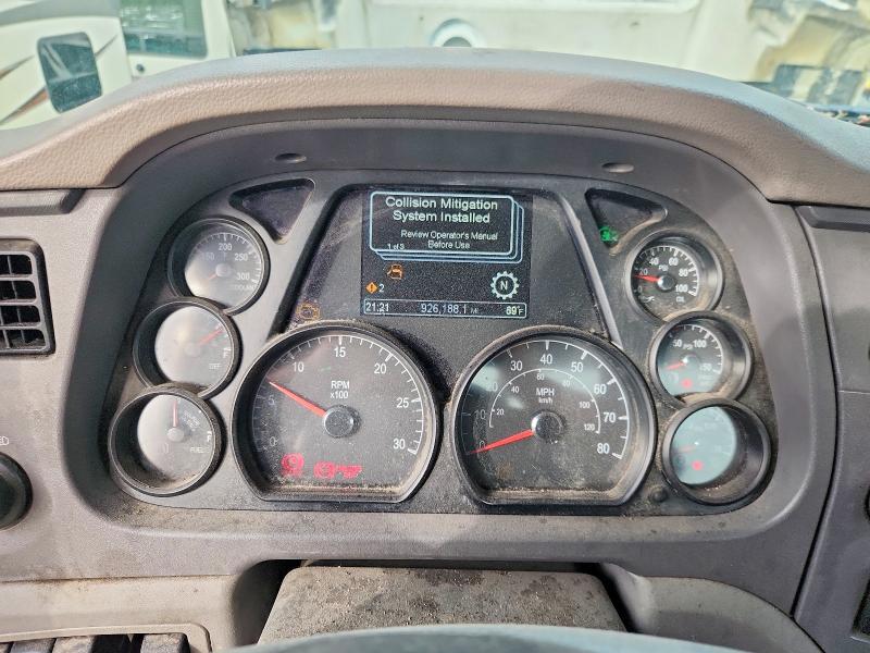 2016 Peterbilt All models VIN 1XPBA48X6GD339474 COPART salvage auction — MINOR DENT/SCRATCHES, IN - CERTIFICATE OF TITLE, sold $5,500 on 2026-07-09 (photo 8)