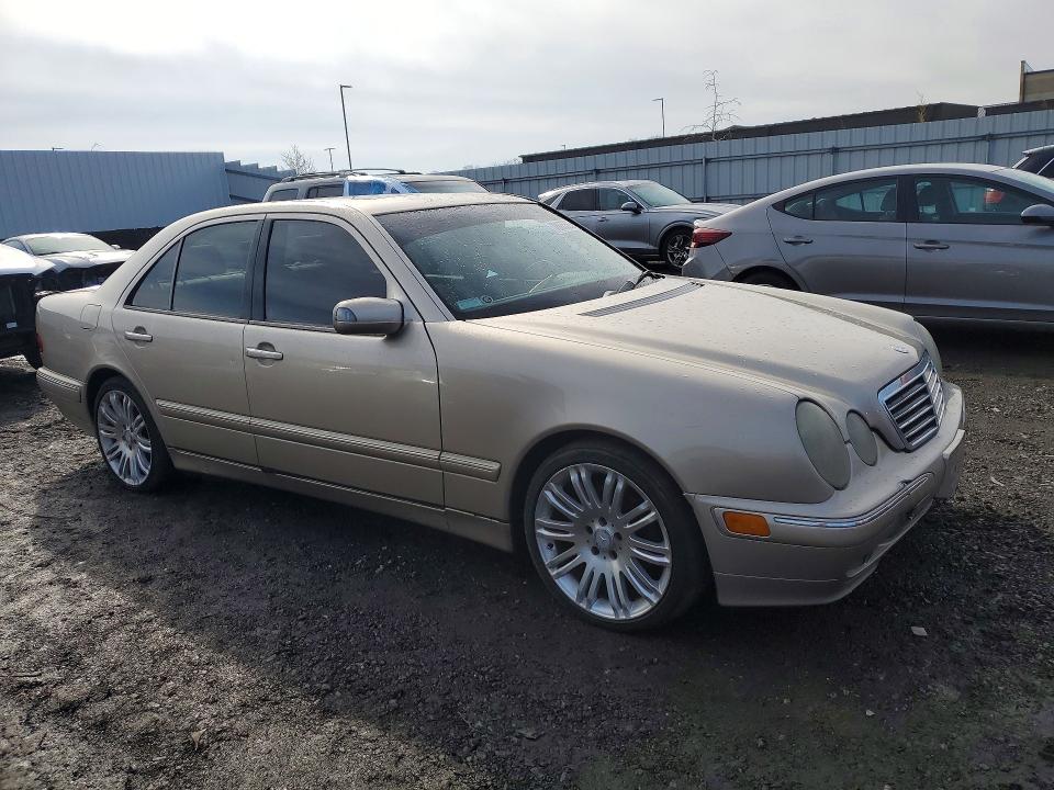 2001 Mercedes-benz E-class VIN WDBJF70JX1B187675 COPART salvage auction — MINOR DENT/SCRATCHES, MD - CERT OF SALVAGE > 75% DAMAGE, sold $200 on 2026-07-28 (photo 4)