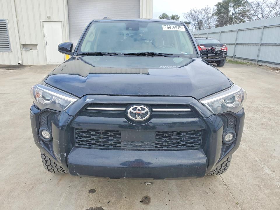 2021 Toyota 4runner VIN JTEEU5JR0M5233305 COPART salvage auction — SIDE, Sc - Cert Of Title-Salvage, sold $9,600 on 2026-07-31 (photo 5)