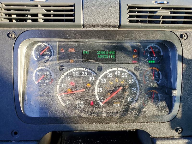 2016 Freightliner All other VIN 1FUBGEDV8GLHC5773 COPART salvage auction — NORMAL WEAR, IN - CERTIFICATE OF TITLE, sold $10,000 on 2026-07-21 (photo 8)