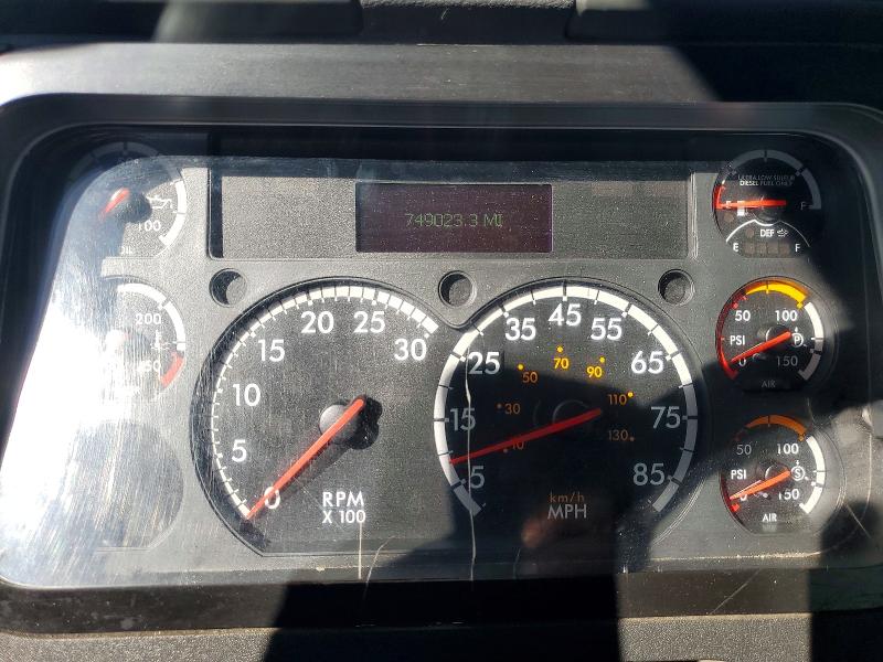 2016 Freightliner All other VIN 1FUBGEDV3GLHC5616 COPART salvage auction — MINOR DENT/SCRATCHES, IN - CERTIFICATE OF TITLE, sold $5,000 on 2026-07-29 (photo 8)