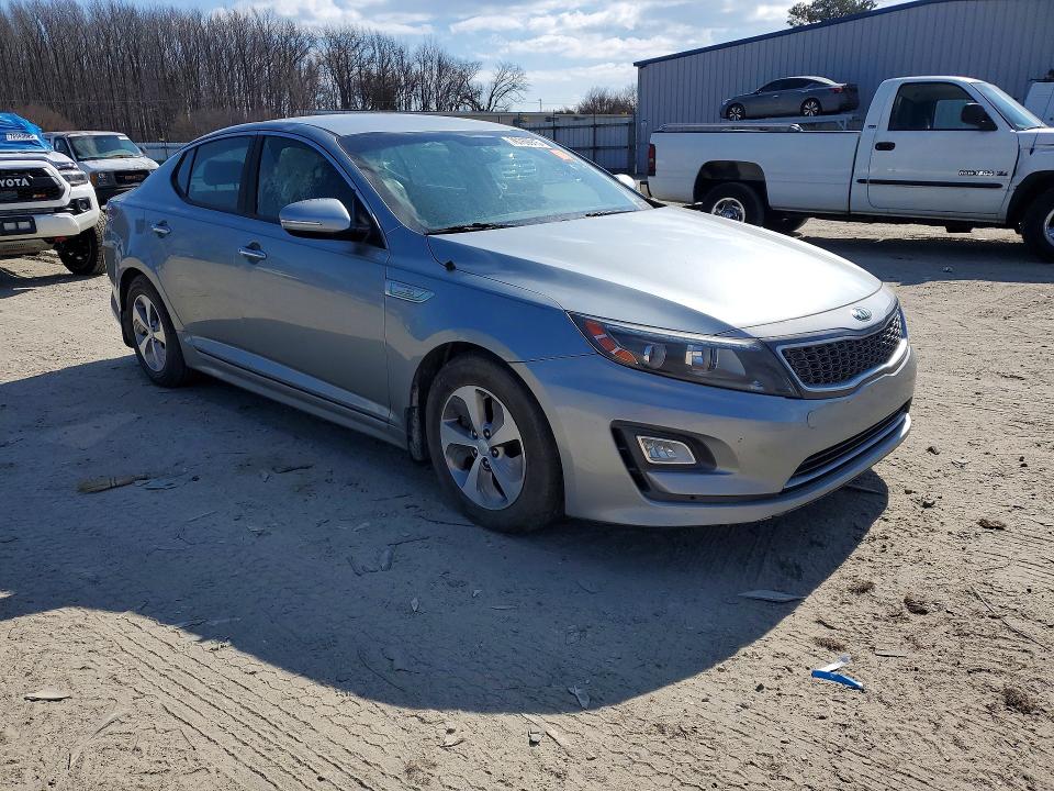 2015 Kia Optima VIN KNAGM4AD1F5089548 COPART salvage auction — MINOR DENT/SCRATCHES, Va - Certificate Of Title, sold $2,750 on 2026-07-09 (photo 4)