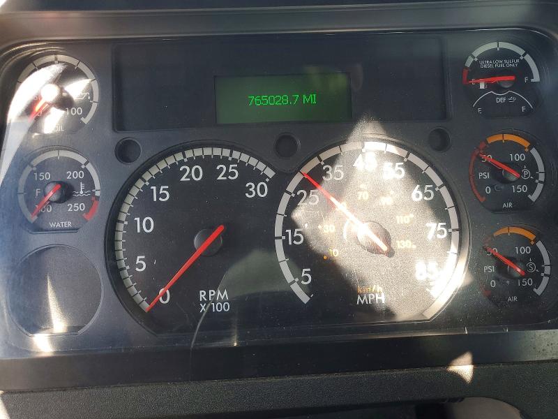 2016 Freightliner All other VIN 1FUBGEDV9GLHC5748 COPART salvage auction — MINOR DENT/SCRATCHES, IN - CERTIFICATE OF TITLE, sold $5,000 on 2026-07-29 (photo 8)