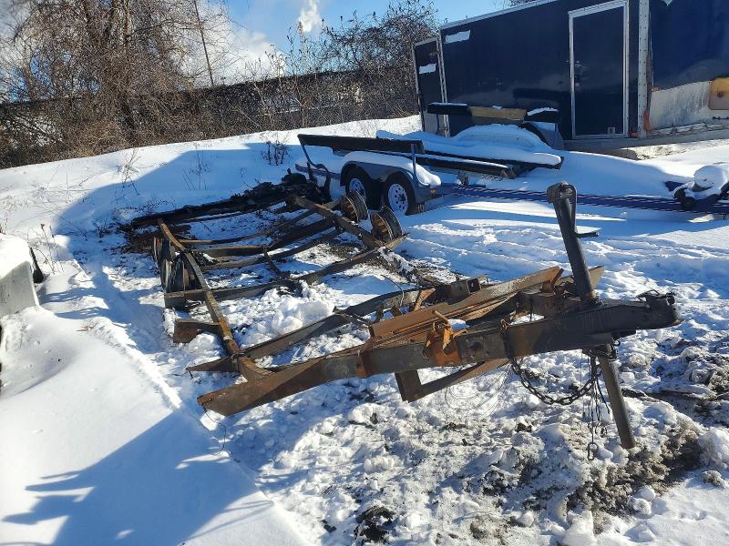 2000 Other All other VIN 1S422J119Y3008394 COPART salvage auction — BURN, QC - IRRECUPERABLE, sold $150 on 2026-08-11 (photo 1)