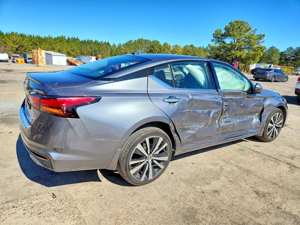 2019 Nissan Altima VIN 1N4BL4FWXKC206226 COPART salvage auction — SIDE, Sc - Cert Of Title-Salvage, sold $4,300 on 2026-07-03 (photo 3)