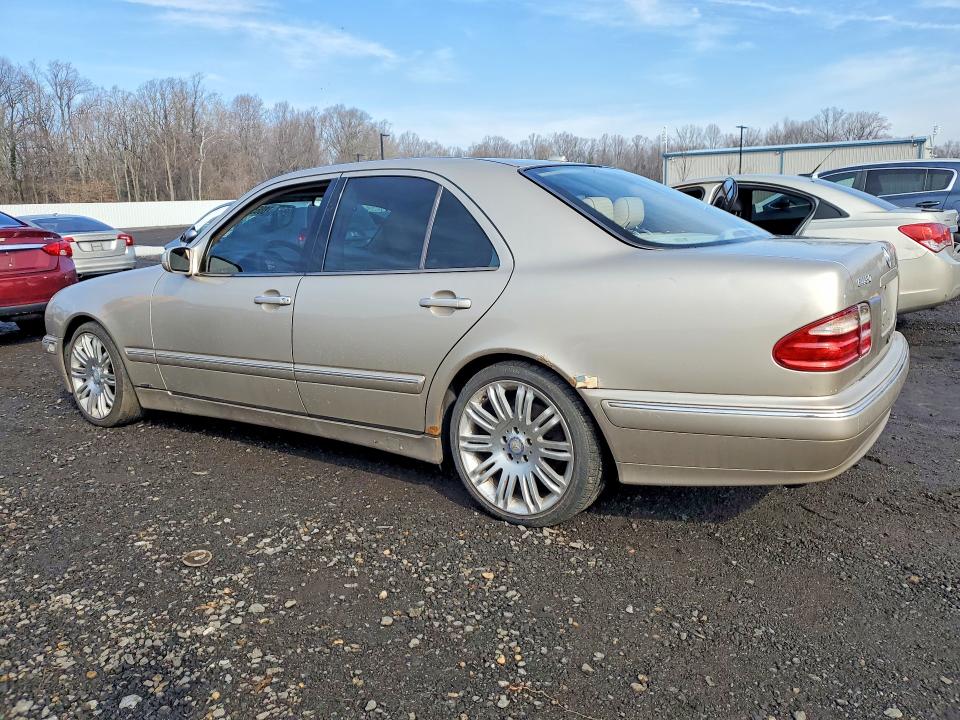 2001 Mercedes-benz E-class VIN WDBJF70JX1B187675 COPART salvage auction — MINOR DENT/SCRATCHES, MD - CERT OF SALVAGE > 75% DAMAGE, sold $200 on 2026-07-28 (photo 2)