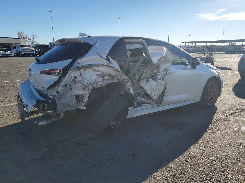 2021 Toyota Corolla hatchback VIN JTNB4MBE2M3106401 COPART salvage auction — ALL OVER, Tx - Certificate Of Title, sold $1,900 on 2026-07-17 (photo 3)