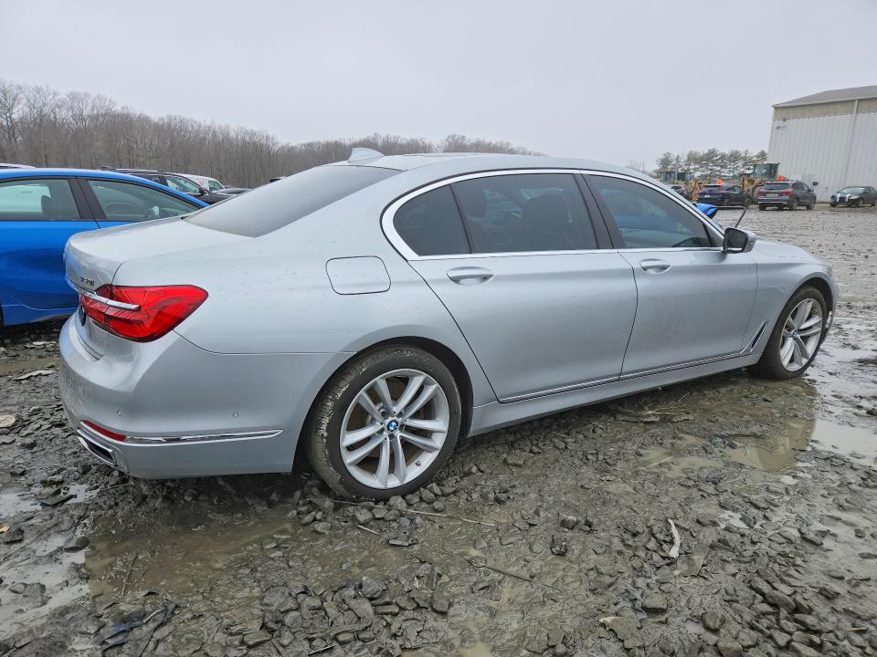 2016 BMW 7 series VIN WBA7F2C56GG416813 COPART salvage auction — MINOR DENT/SCRATCHES, Pa - Cert Of Title, sold $5,500 on 2026-07-20 (photo 3)