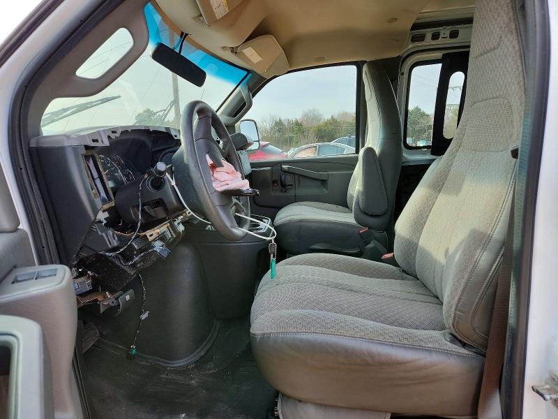 2017 Chev Express VIN 1GCWGAFF5H1346431 COPART salvage auction — FRONT END, NC - DEALER ONLY SALVAGE TITLE, sold $2,875 on 2026-07-29 (photo 7)