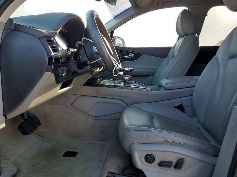 2019 Audi Q7 VIN WA1AAAF73KD045242 COPART salvage auction — WATER/FLOOD, Va - Cert Of Title-Flood, sold $6,900 on 2026-07-30 (photo 7)