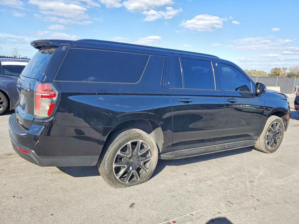 2022 Chevrolet Suburban VIN 1GNSCEKD3NR361035 COPART salvage auction — UNDERCARRIAGE, Fl - Certificate Of Title, sold $22,400 on 2026-07-09 (photo 3)