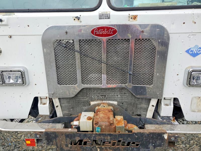 2013 Peterbilt 320 VIN 3BPZX20X8DF208582 COPART salvage auction — MINOR DENT/SCRATCHES, DV, sold $525 on 2026-08-20 (photo 7)