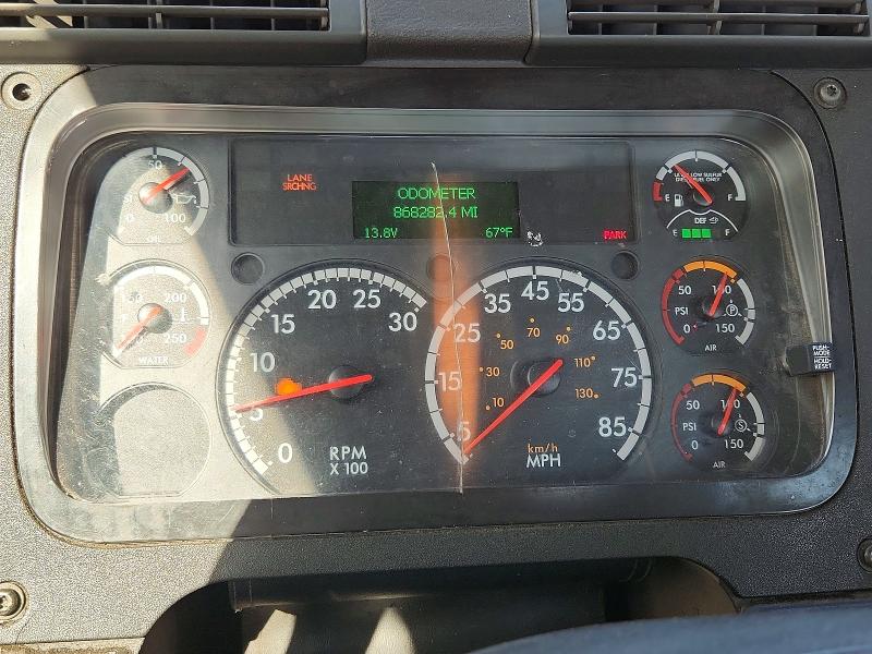 2016 Freightliner All other VIN 1FUBGEDV4GLHC5673 COPART salvage auction — MINOR DENT/SCRATCHES, IN - CERTIFICATE OF TITLE, sold $5,000 on 2026-07-29 (photo 8)