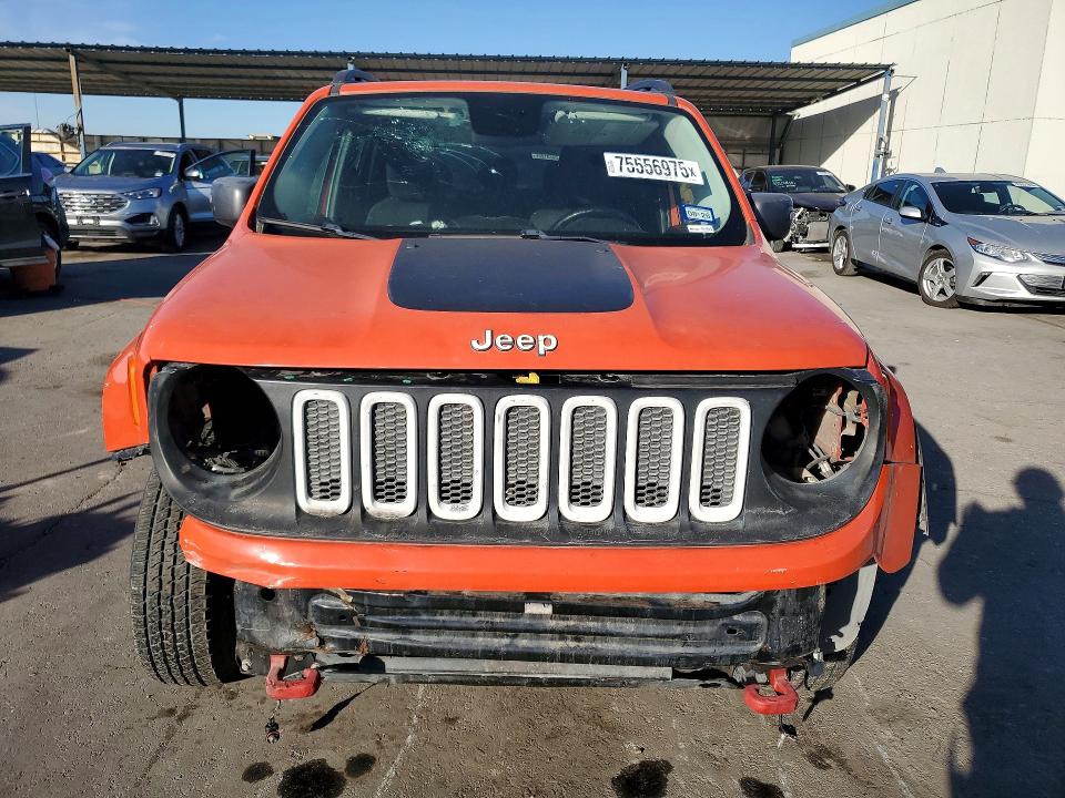 2017 Jeep Renegade VIN ZACCJBCB4HPE76647 COPART salvage auction — FRONT END, Tx - Certificate Of Title, sold $875 on 2026-07-24 (photo 5)