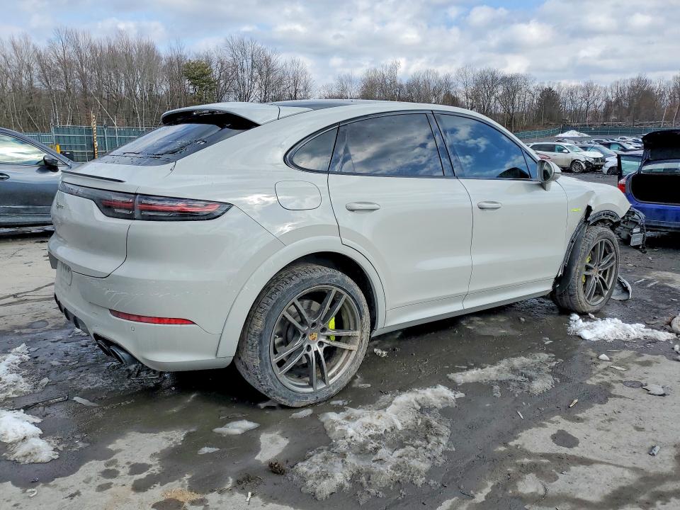 2022 Porsche Cayenne VIN WP1BE2AY8NDA51125 COPART salvage auction — FRONT END, Pa - Certificate Of Salvage, sold $22,200 on 2026-07-29 (photo 3)