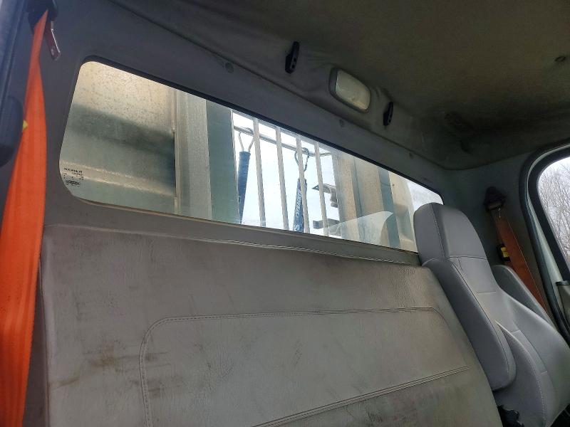 2014 Freightliner All models VIN 1FUJC5DV7EHFV9242 COPART salvage auction — NORMAL WEAR, CZ, sold $7,400 on 2026-09-01 (photo 6)