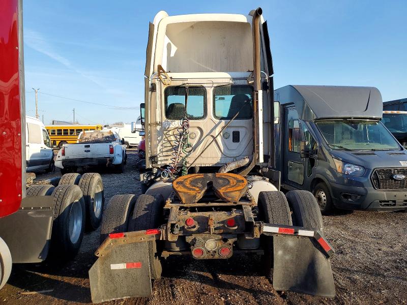 2016 Freightliner All other VIN 1FUBGEDV8GLHC5773 COPART salvage auction — NORMAL WEAR, IN - CERTIFICATE OF TITLE, sold $10,000 on 2026-07-28 (photo 6)